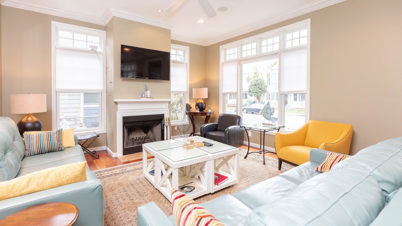 Photo of Livingroom in Country Club Estates