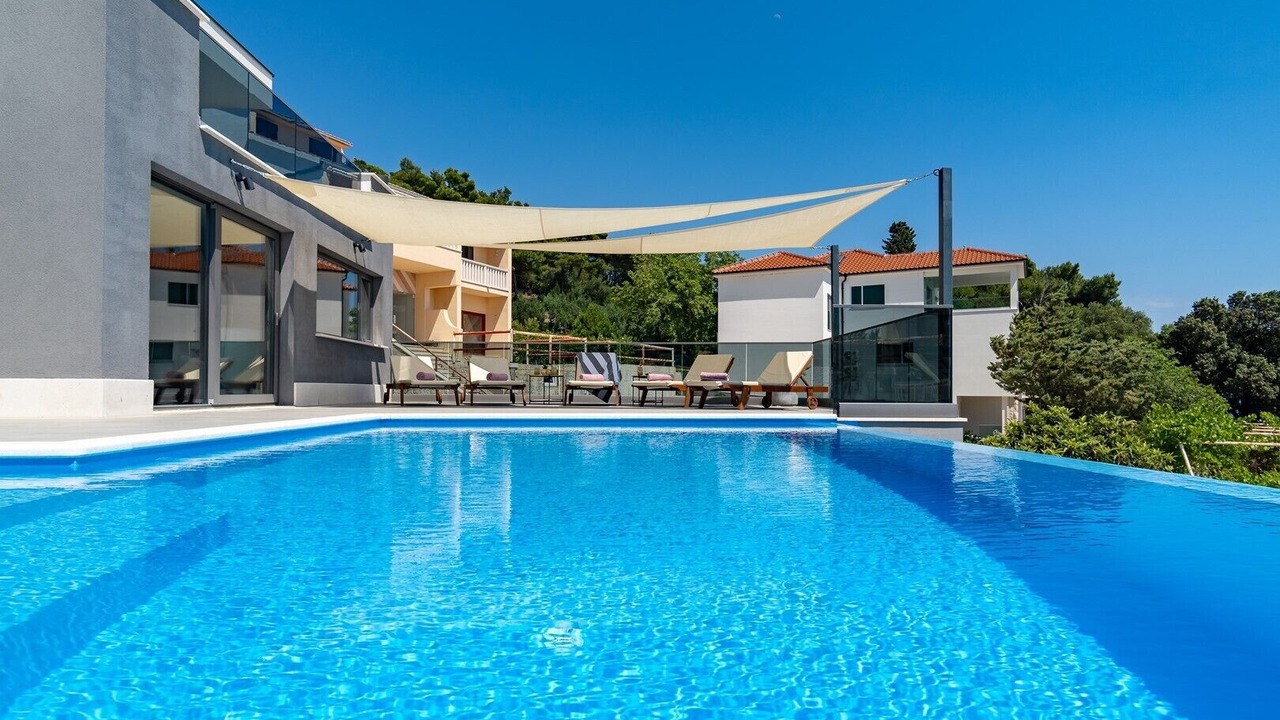 Photo of Outdoor in Medici