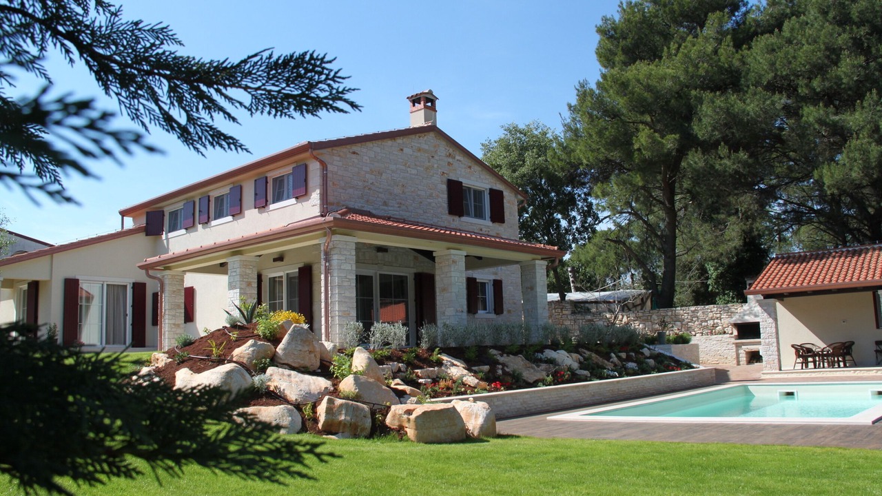 Photo of Others in Tar-Vabriga