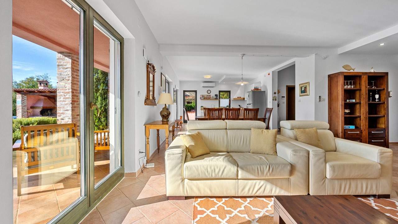 Photo of Livingroom in Mofardini