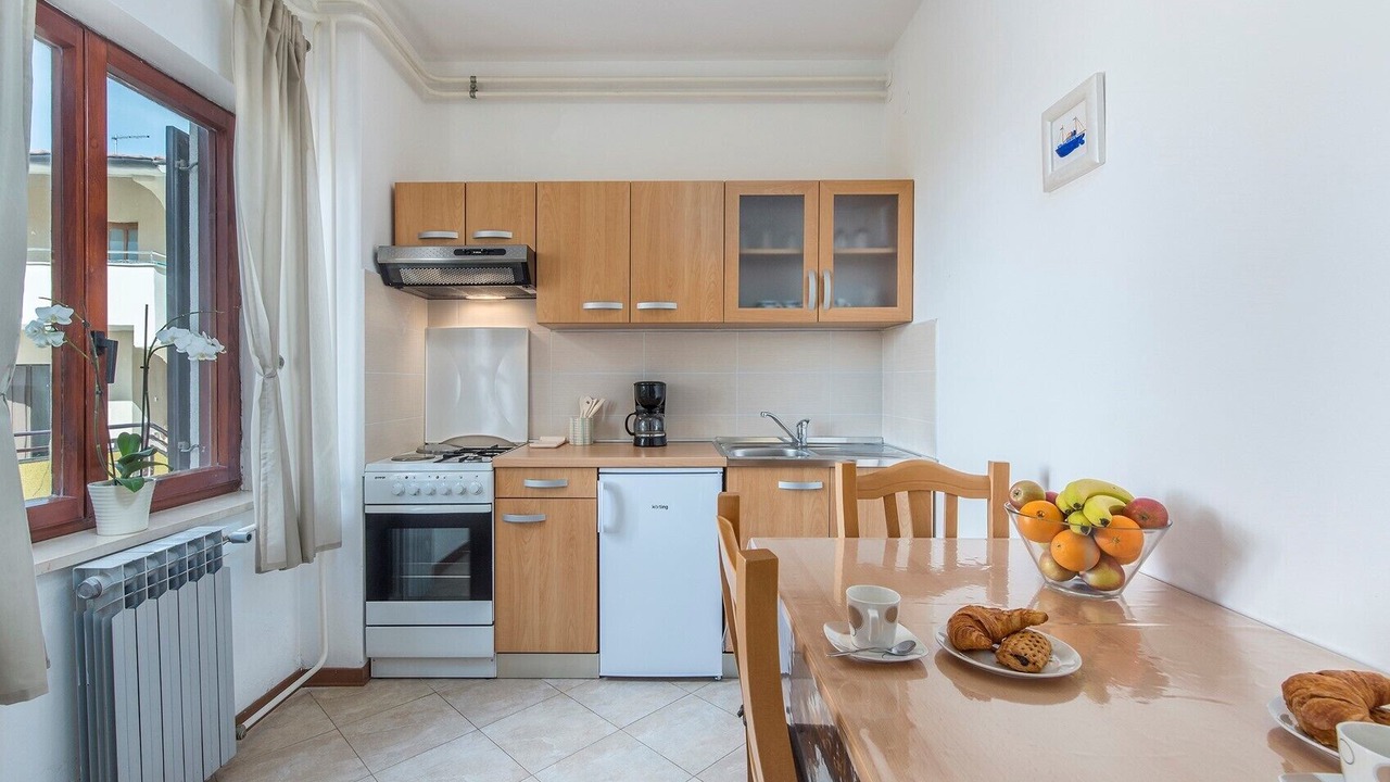 Photo of Kitchen in Tar