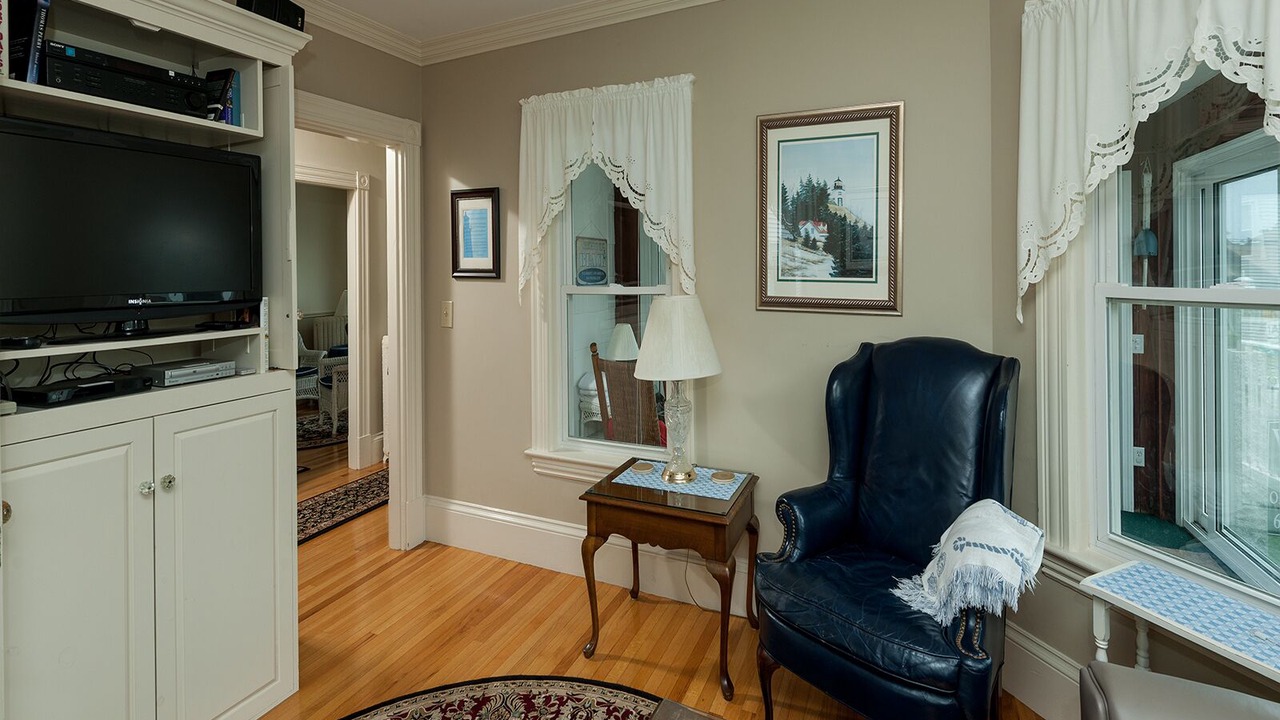 Photo of Livingroom in York Beach