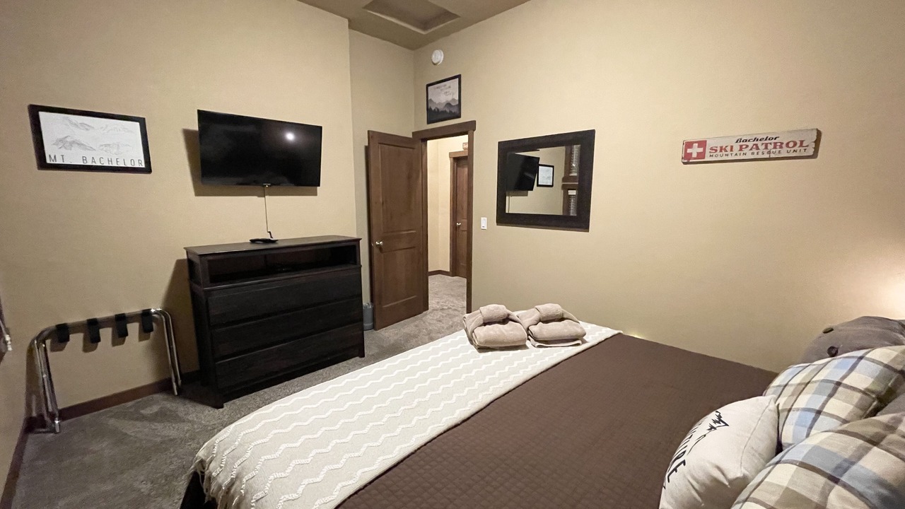 Photo of Bedroom in Sunriver
