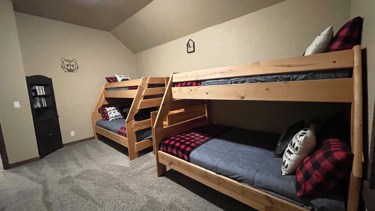 Photo of Bedroom in Sunriver