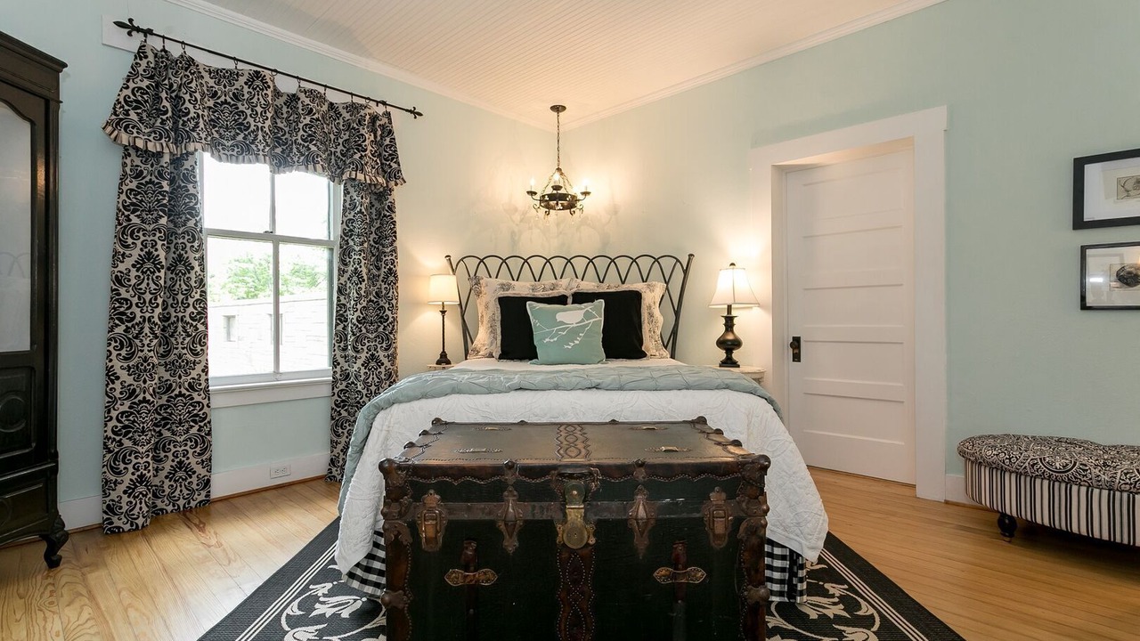 Photo of Bedroom in Fredericksburg