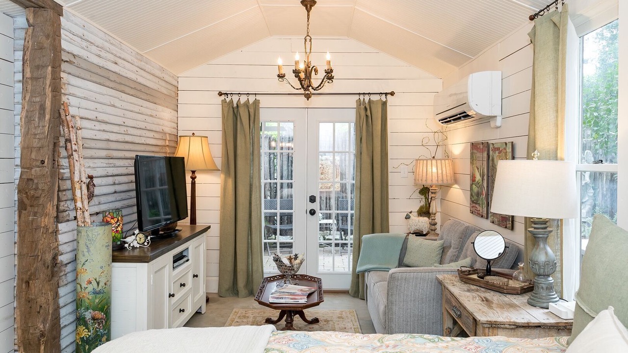 Photo of Bedroom in Fredericksburg
