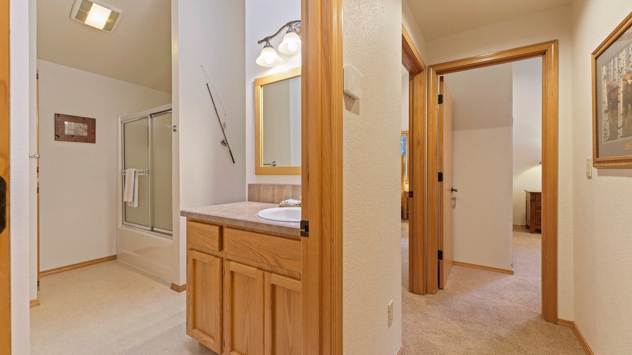 Photo of Bathroom in Sunriver