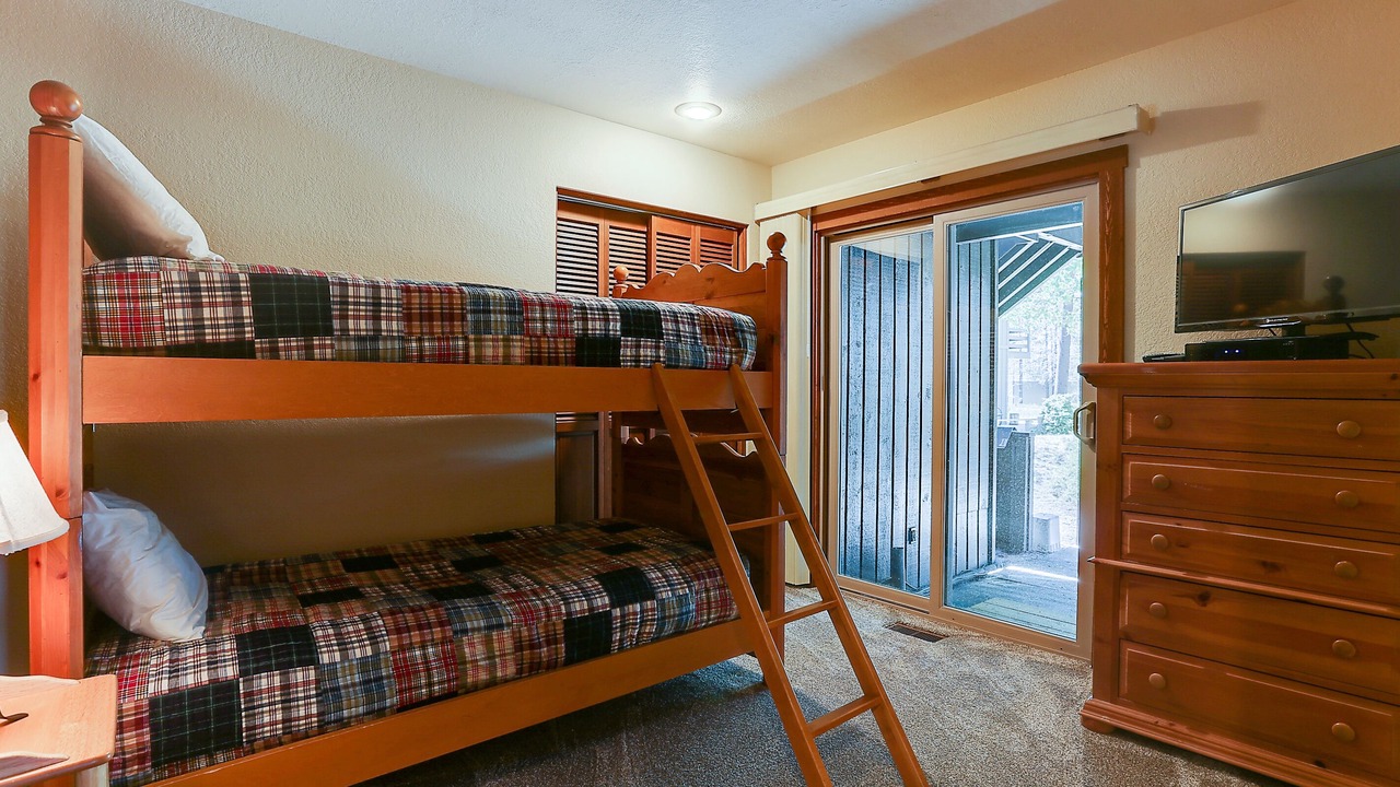 Photo of Bedroom in Sunriver