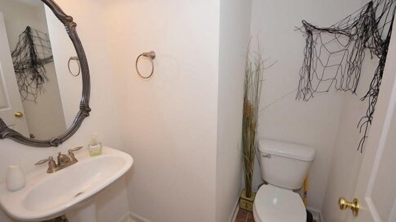 Photo of Bathroom in Sunset Island