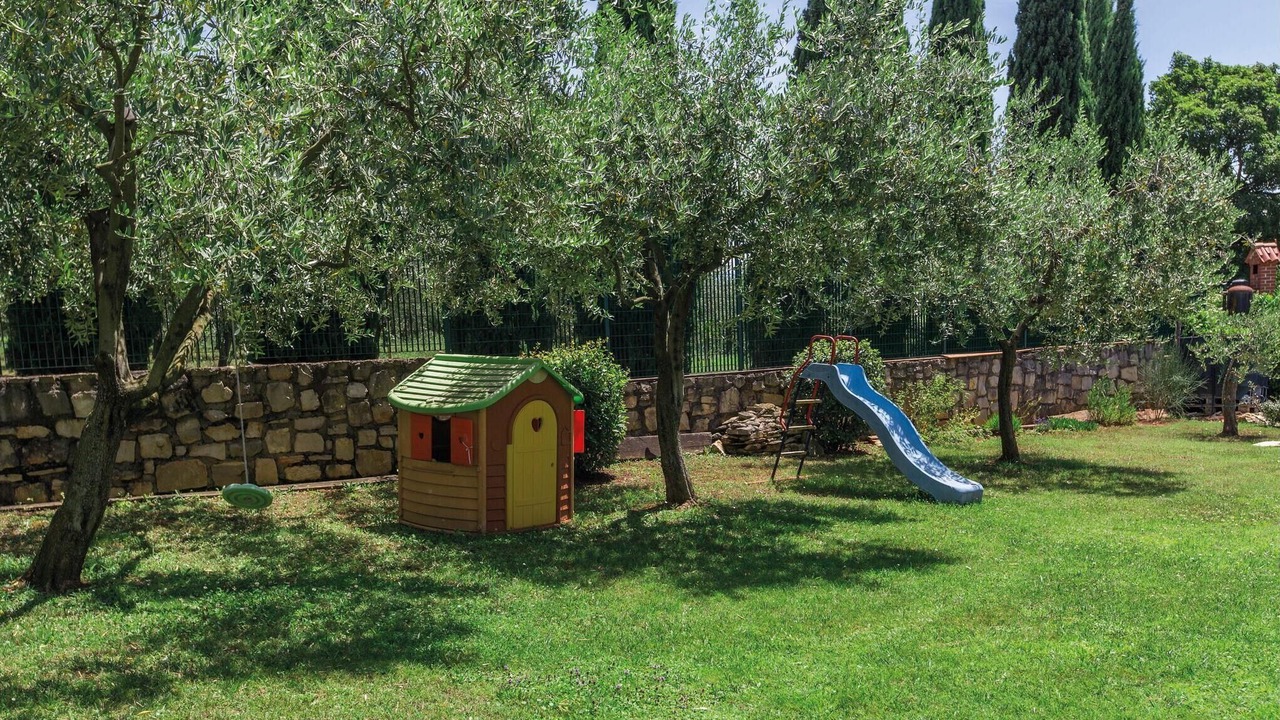 Photo of Others in Zambratija