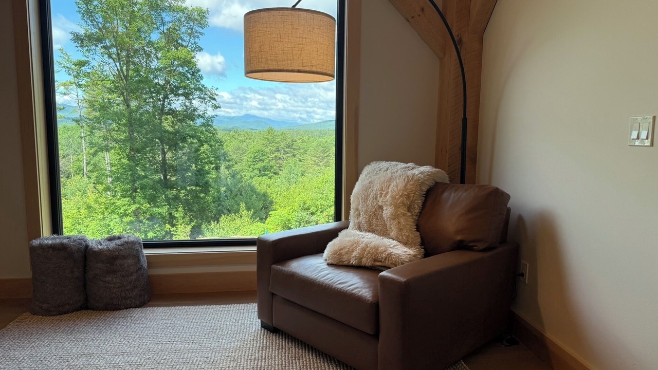 Photo of Livingroom in Bethel