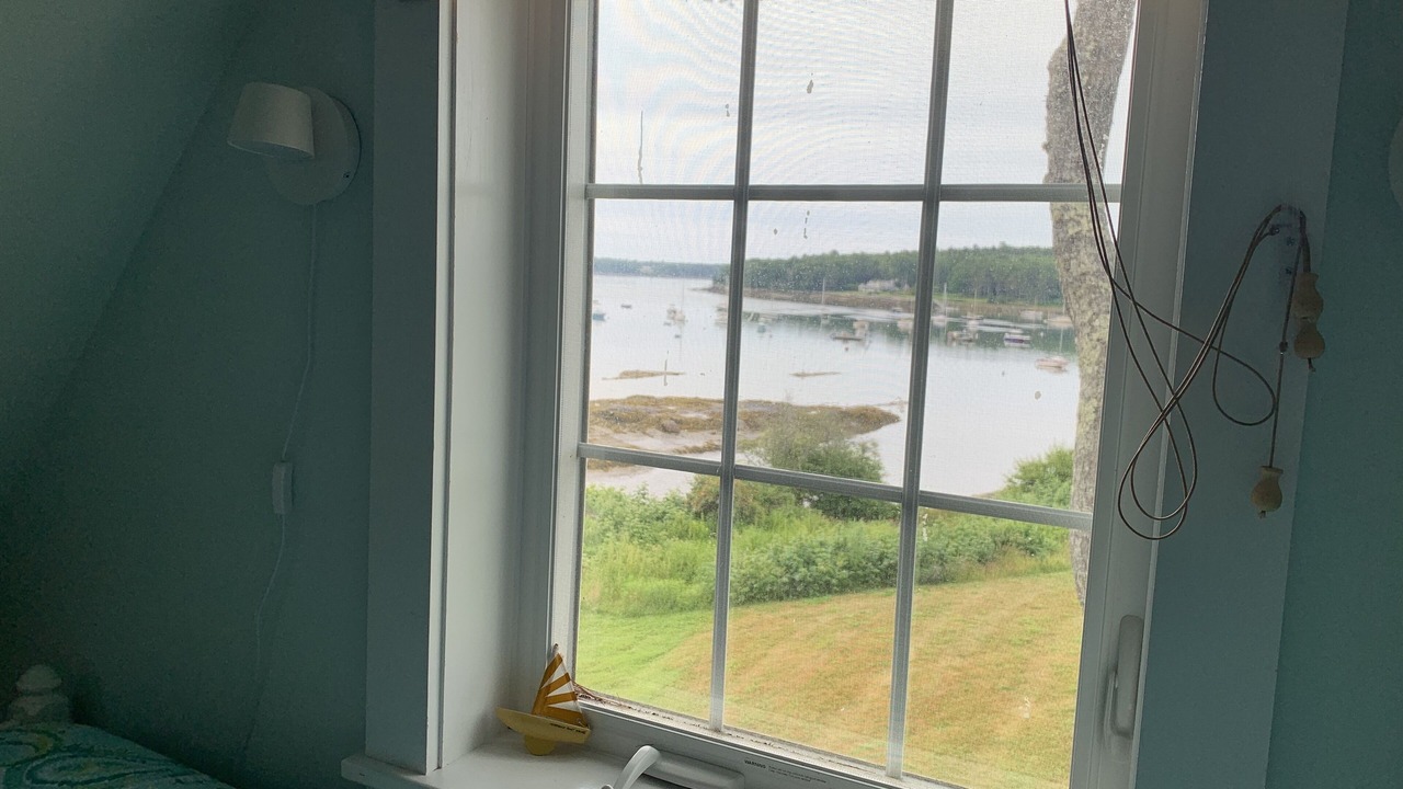 Photo of Bedroom in Round Pond