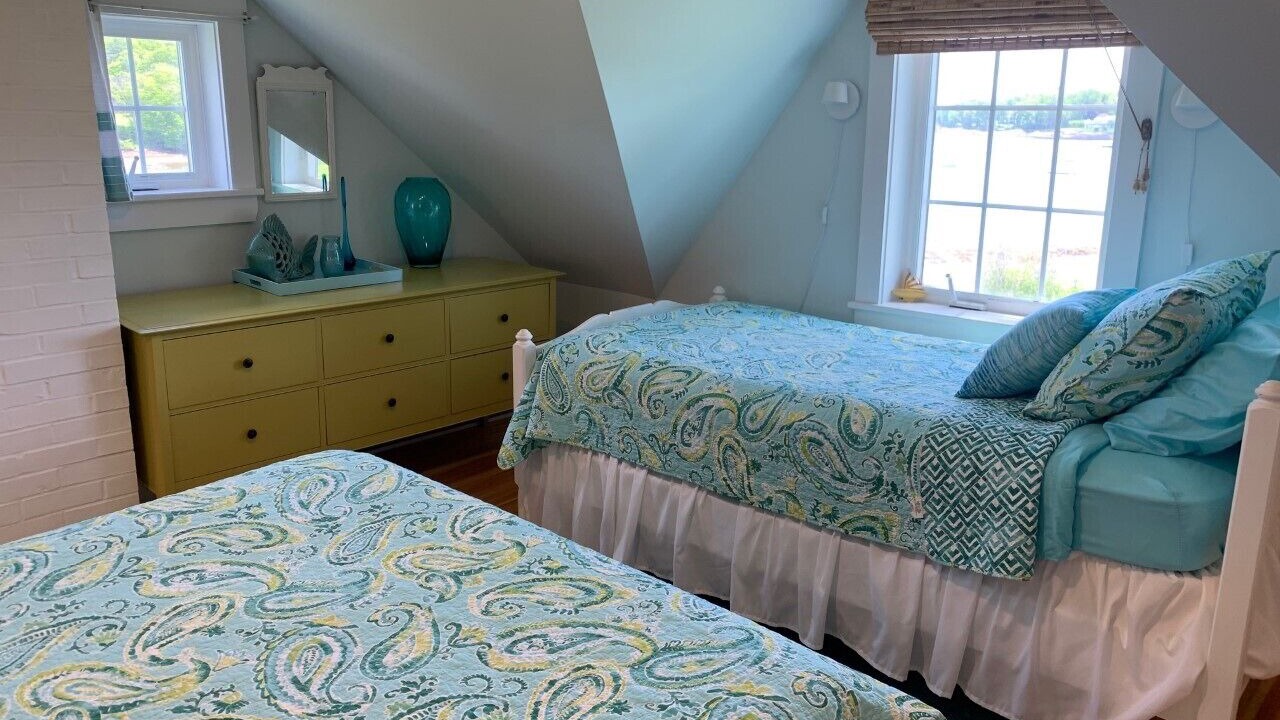 Photo of Bedroom in Round Pond
