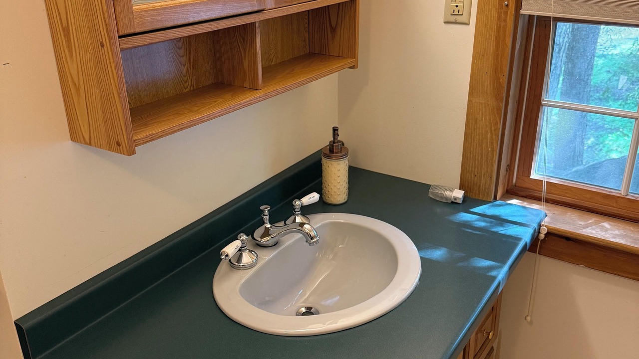 Photo of Bathroom in Embden