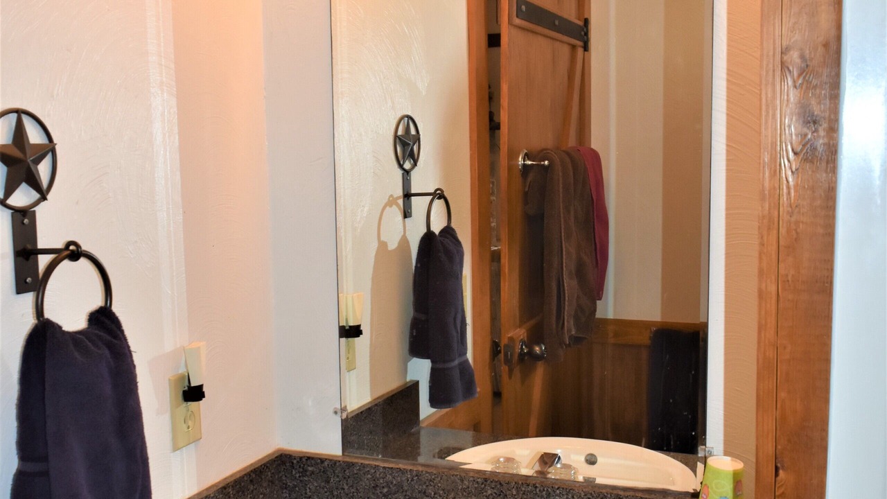 Photo of Bathroom in Doss