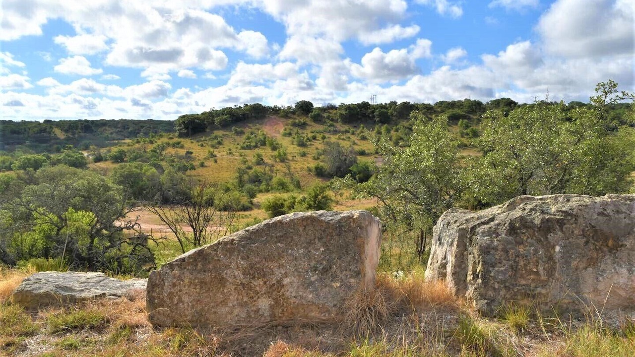 Photo of Outdoor in Doss