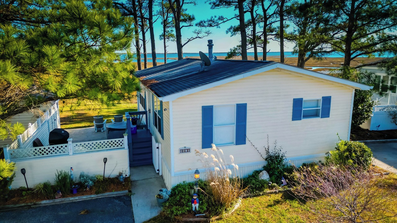 Photo of Patio Balcony in Assateague Pointe