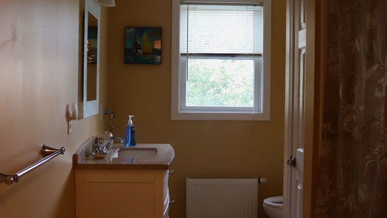 Photo of Bathroom in Ocean Park