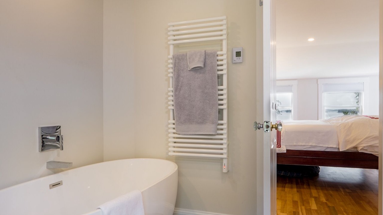 Photo of Bathroom in Tenants Harbor