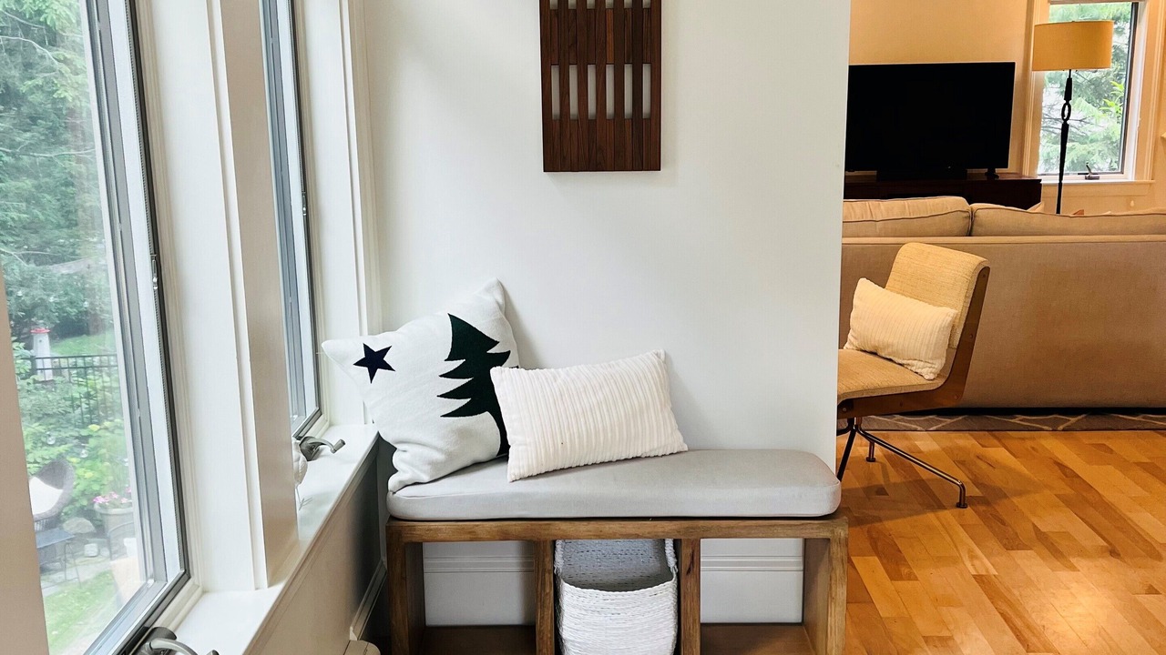 Photo of Livingroom in Falmouth Foreside