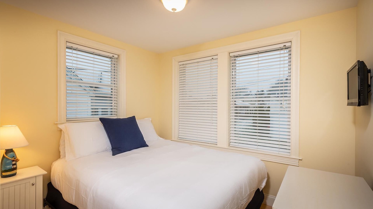 Photo of Bedroom in York Beach