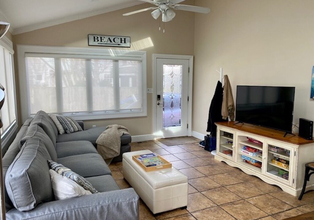 Photo of Livingroom in Historic District