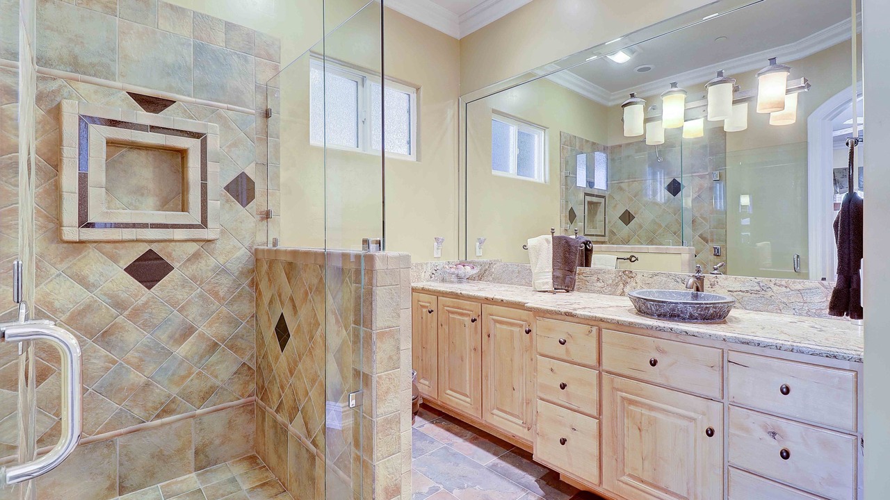 Photo of Bathroom in East Canyon