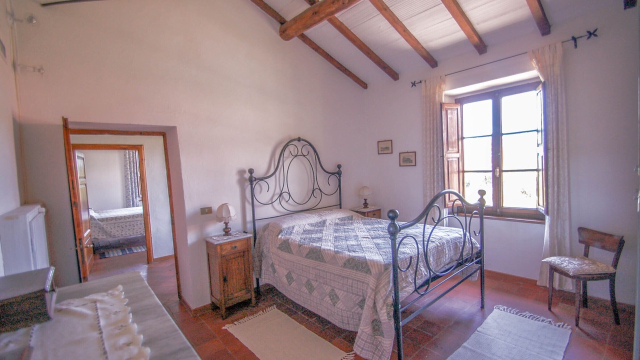 Photo of Bedroom in Villa Collemandina