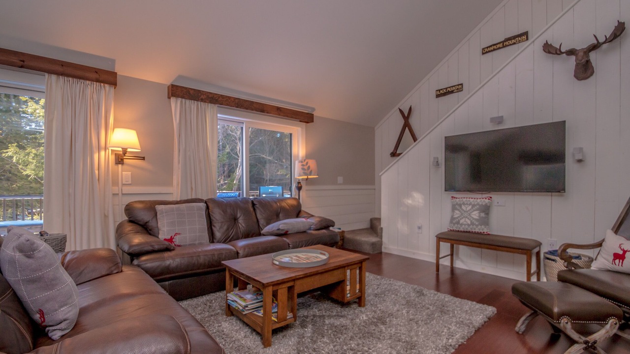 Photo of Livingroom in Alpine Village