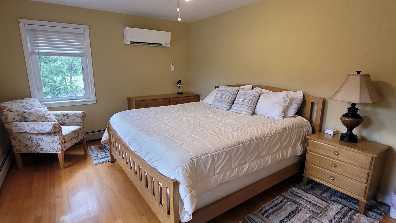 Photo of Bedroom in Town Hill