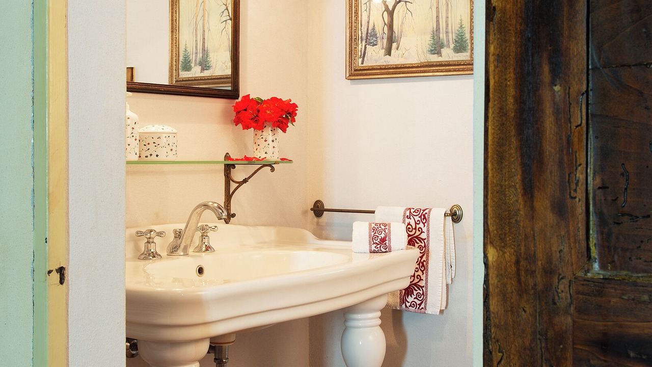 Photo of Bathroom in Marti