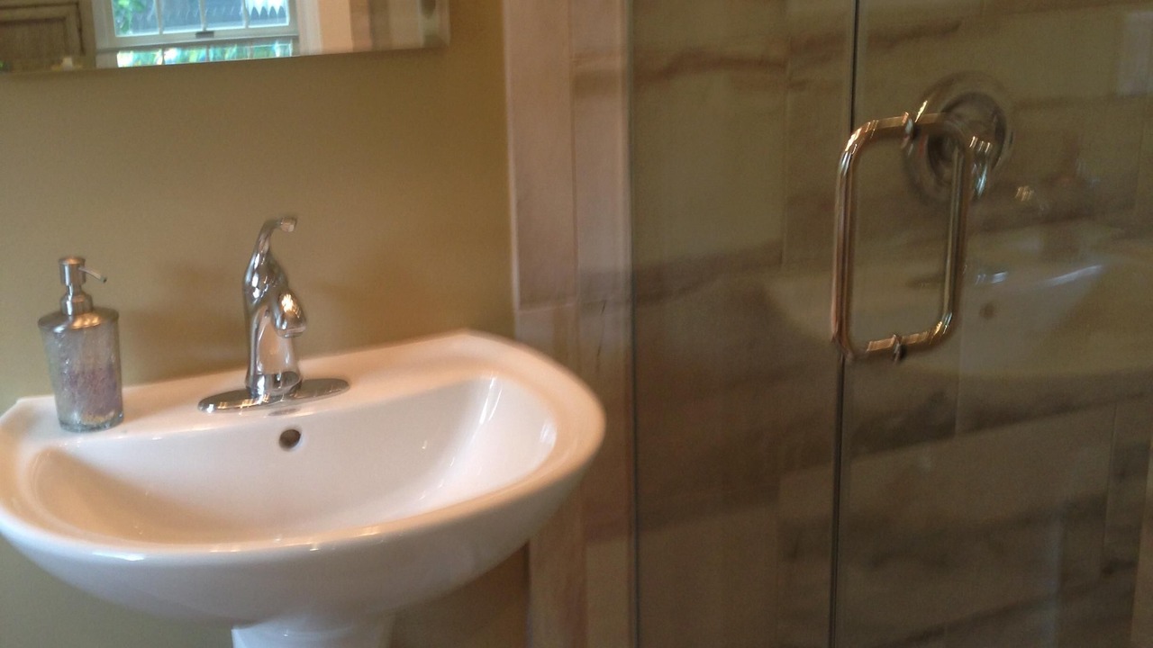 Photo of Bathroom in Country Club Estates