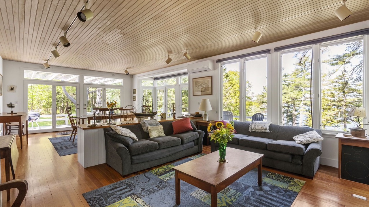 Photo of Livingroom in Phippsburg