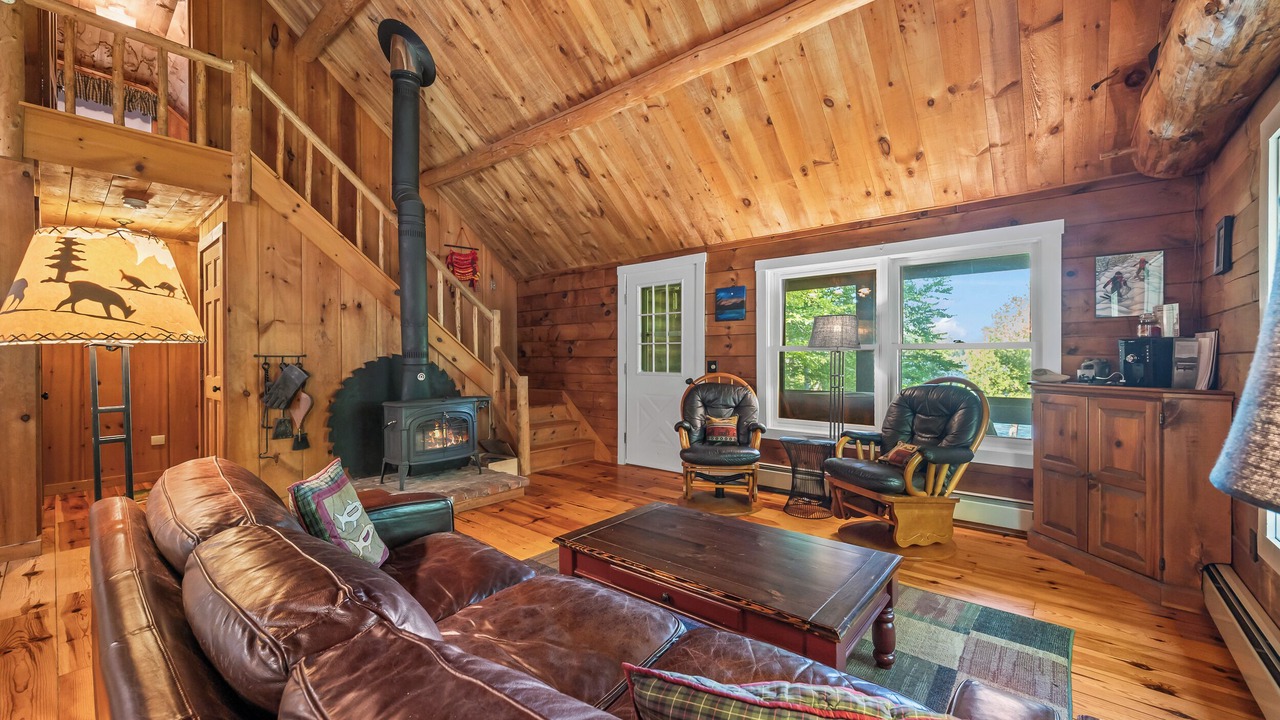 Photo of Livingroom in Rangeley
