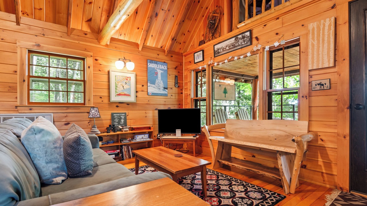 Photo of Livingroom in Rangeley Plantation