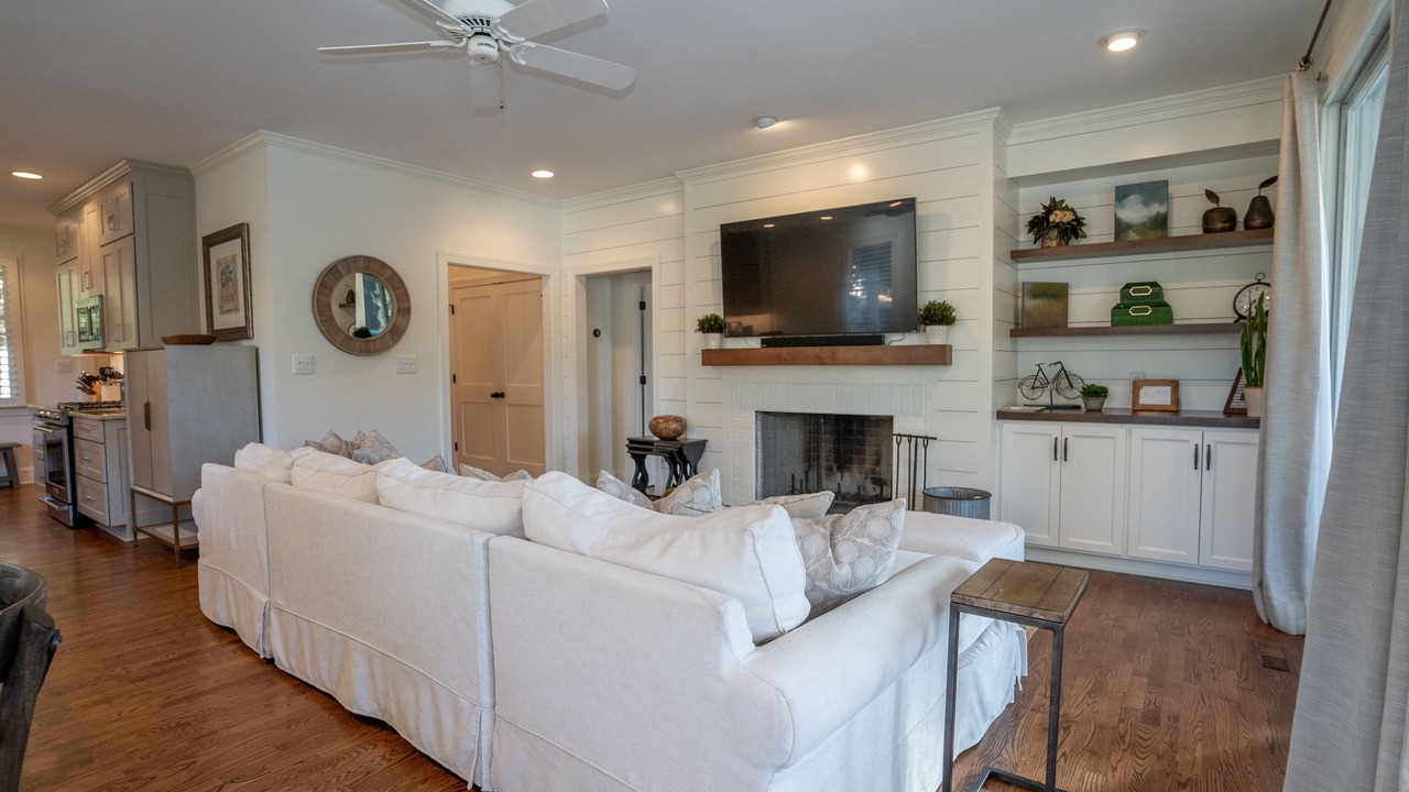 Photo of Livingroom in Greensboro