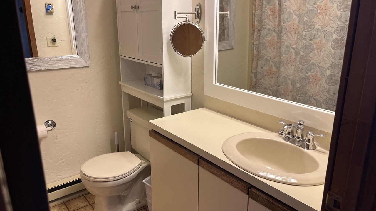 Photo of Bathroom in Wells Beach