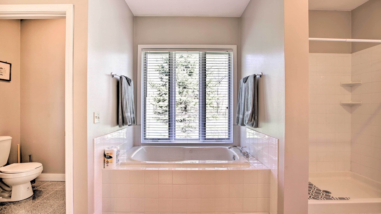 Photo of Bathroom in Edray