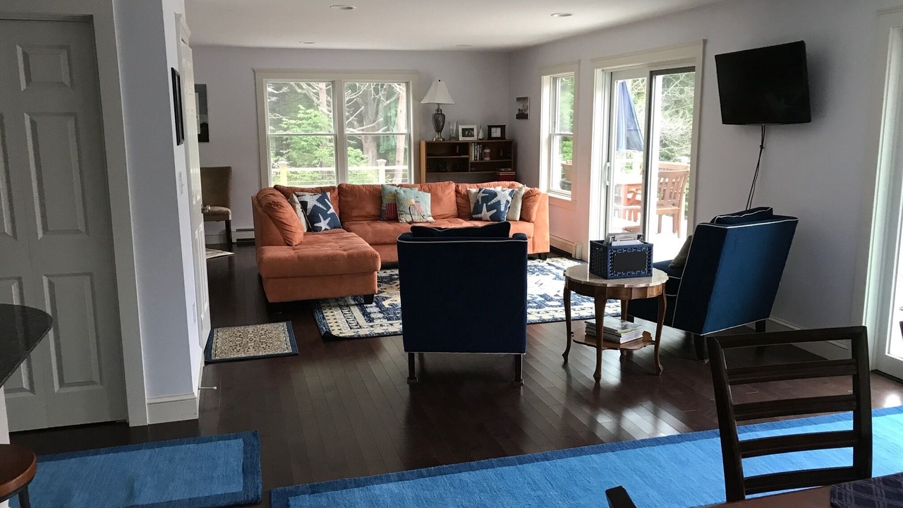 Photo of Livingroom in Salsbury Cove