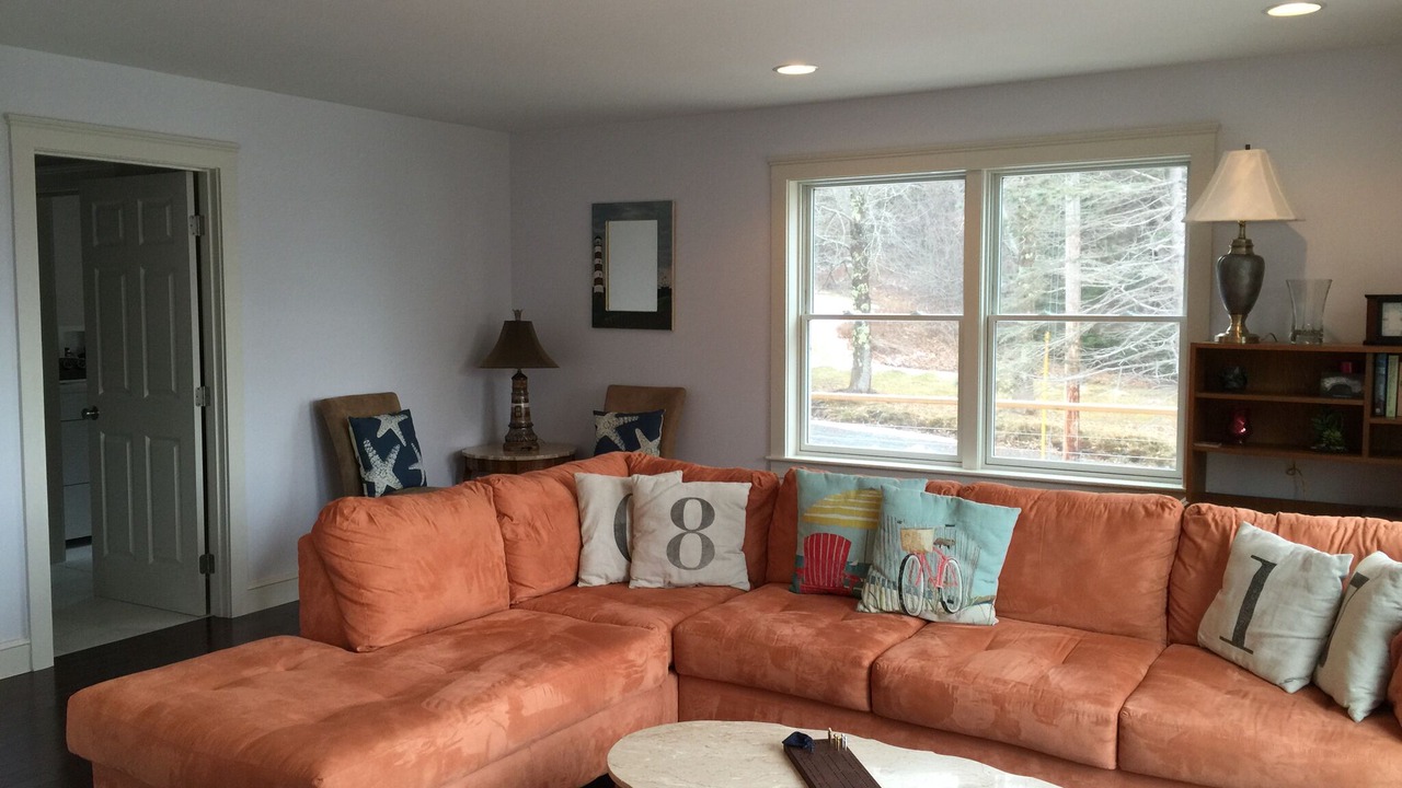 Photo of Livingroom in Salsbury Cove