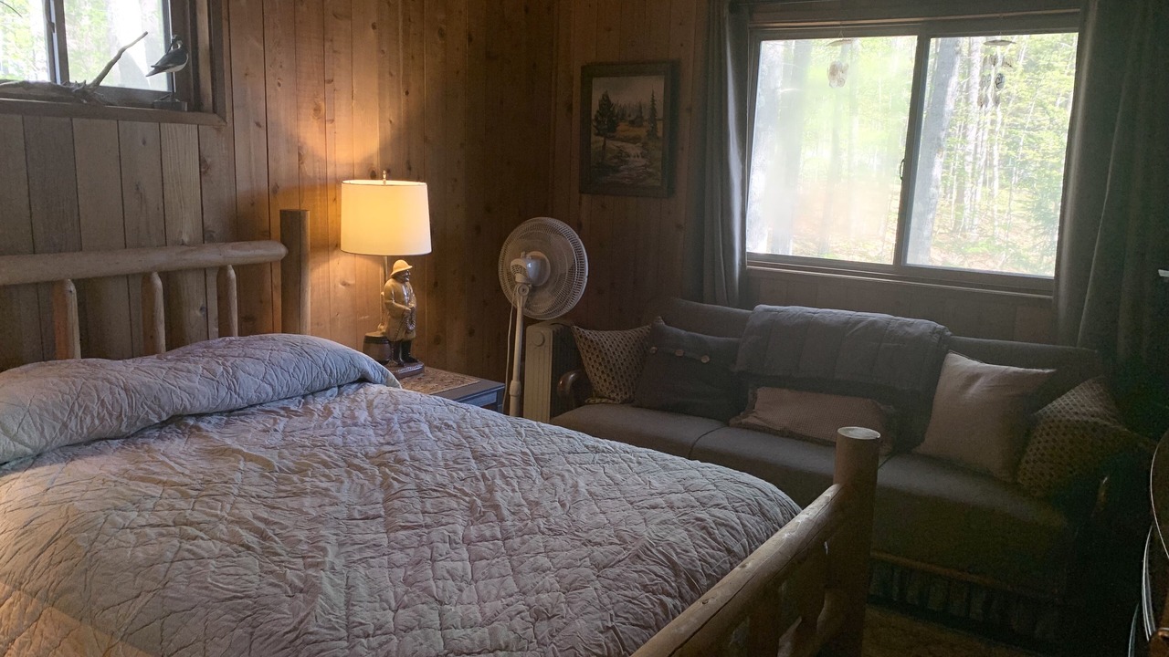 Photo of Bedroom in Lake Arrowhead