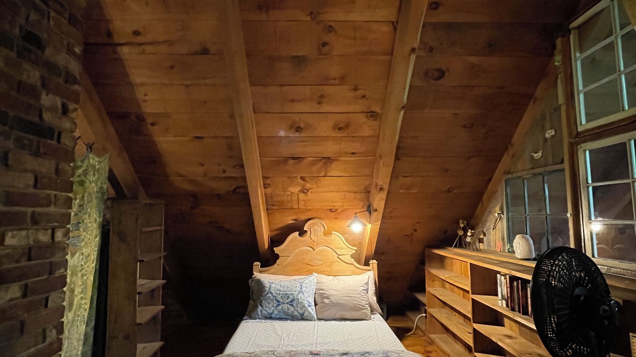 Photo of Bedroom in Cumberland Center