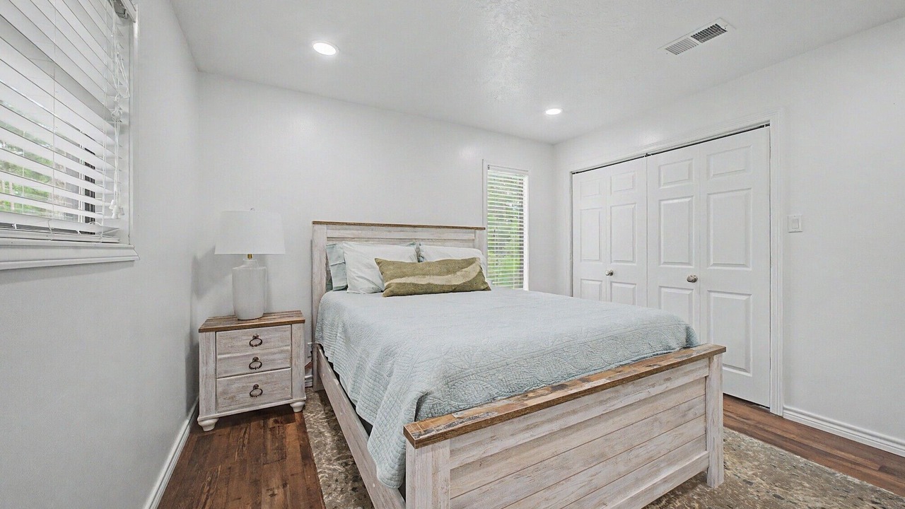 Photo of Bedroom in Brookeland