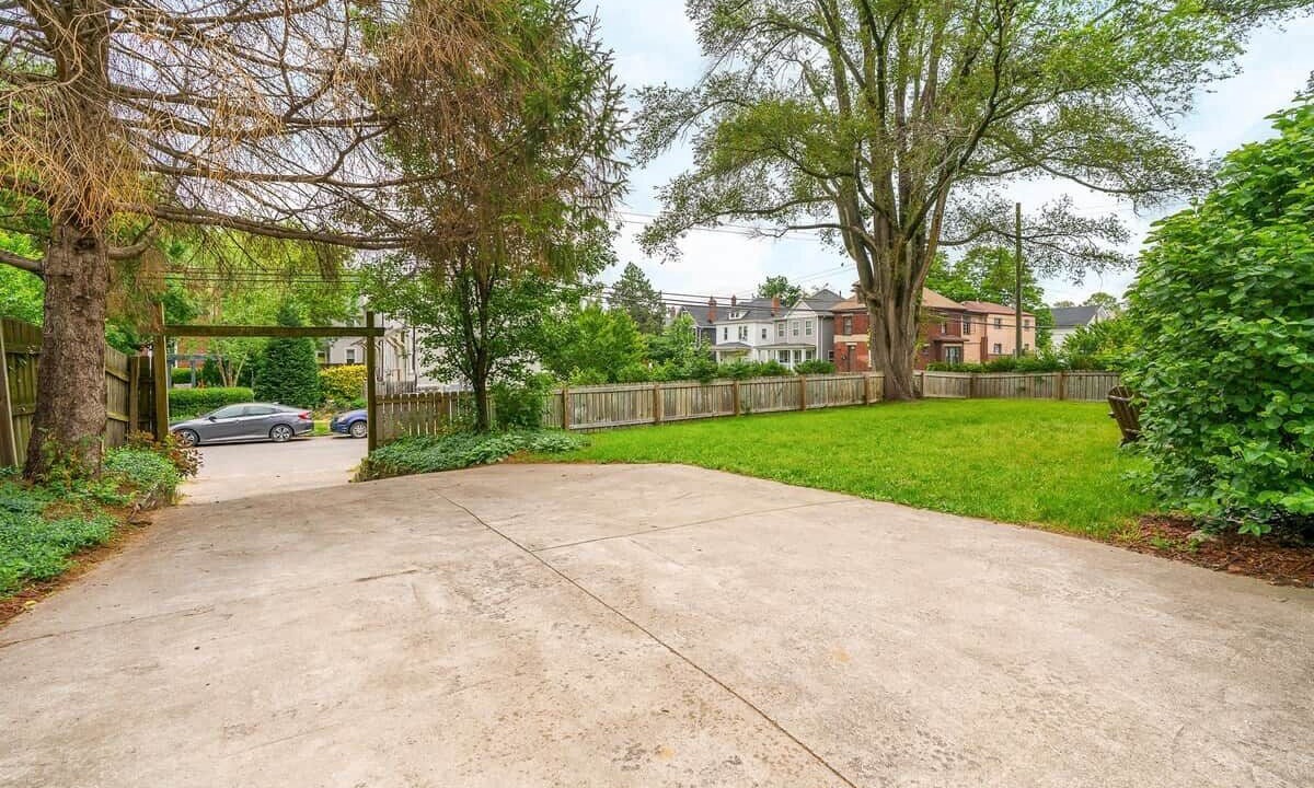 Photo of Outdoor in Weinland Park