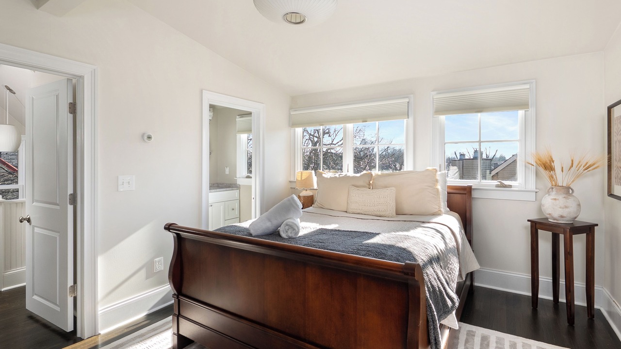 Photo of Bedroom in Victorian Village