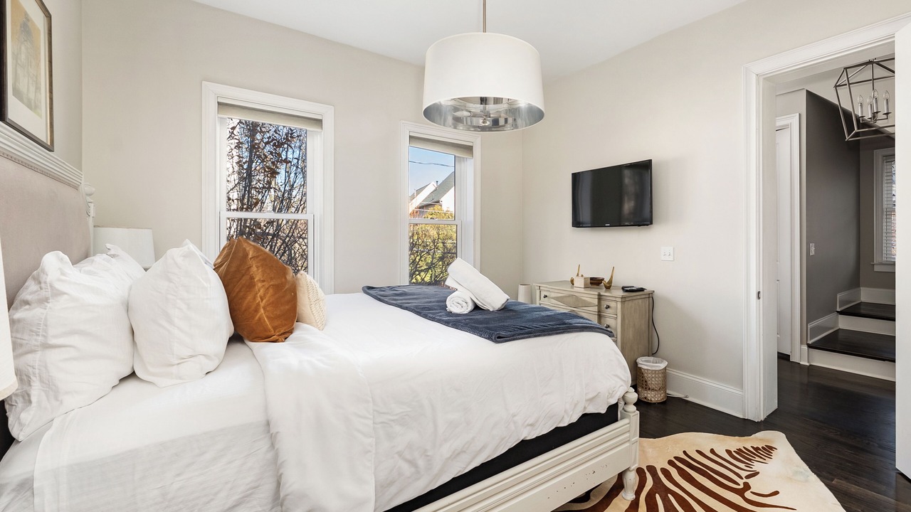 Photo of Bedroom in Victorian Village