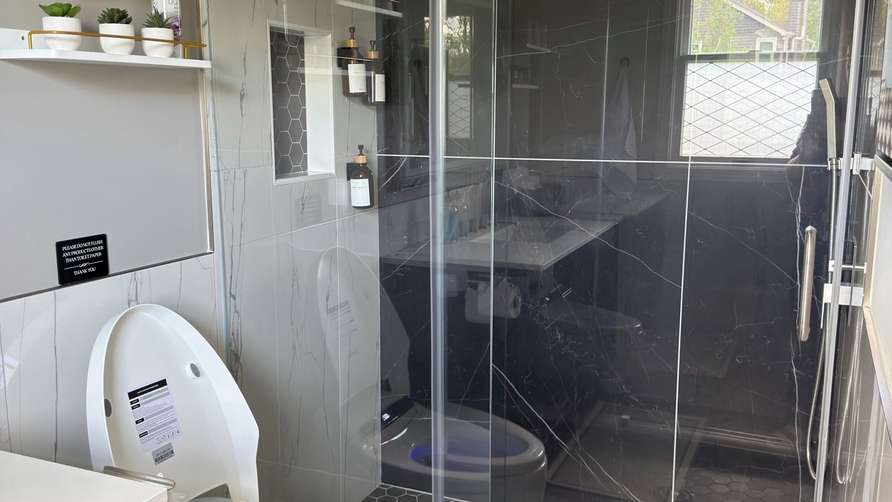 Photo of Bathroom in Gahanna