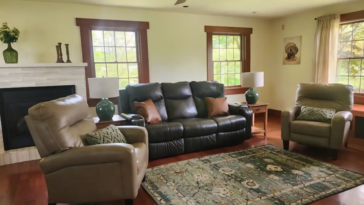 Photo of Livingroom in Mount Vernon