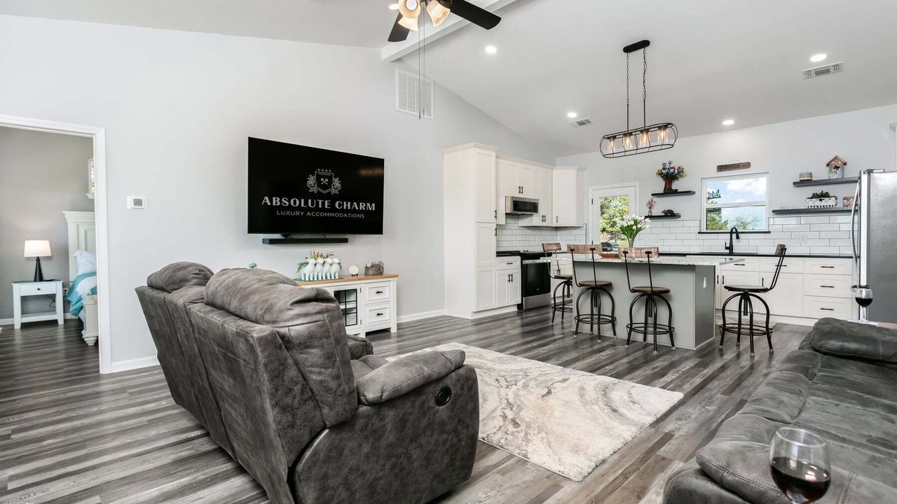 Photo of Livingroom in Fredericksburg