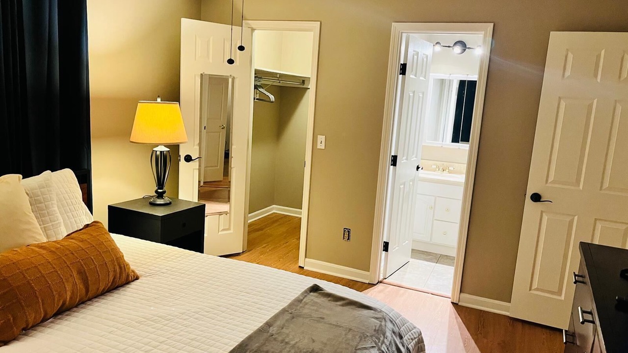 Photo of Bedroom in Grove City